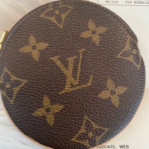 Louis Vuitton Monogram Round Coin Purse
